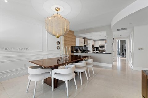 Copropriété à louer à Sunny Isles Beach, Floride: 3 chambres, 179.58 m2 № 1990442 - photo 9
