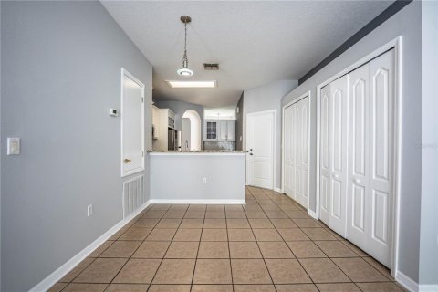 House in Orlando, Florida 3 bedrooms, 140.84 sq.m. № 2430841 - photo 13