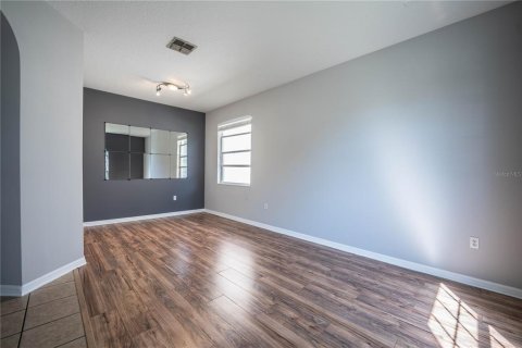 House in Orlando, Florida 3 bedrooms, 140.84 sq.m. № 2430841 - photo 4