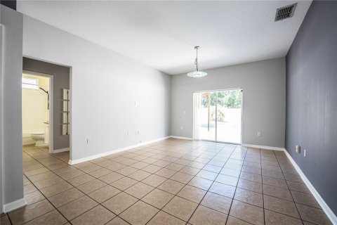 House in Orlando, Florida 3 bedrooms, 140.84 sq.m. № 2430841 - photo 14