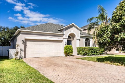 House in Orlando, Florida 3 bedrooms, 140.84 sq.m. № 2430841 - photo 2