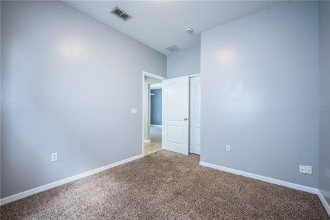 House in Orlando, Florida 3 bedrooms, 140.84 sq.m. № 2430841 - photo 24