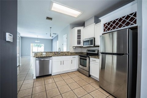 House in Orlando, Florida 3 bedrooms, 140.84 sq.m. № 2430841 - photo 9