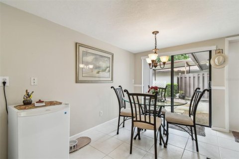 Casa en venta en Palm Harbor, Florida, 2 dormitorios, 154.22 m2 № 1751559 - foto 12