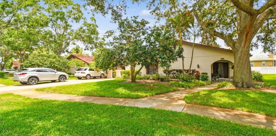 Casa en Palm Harbor, Florida 2 dormitorios, 154.22 m2 № 1751559