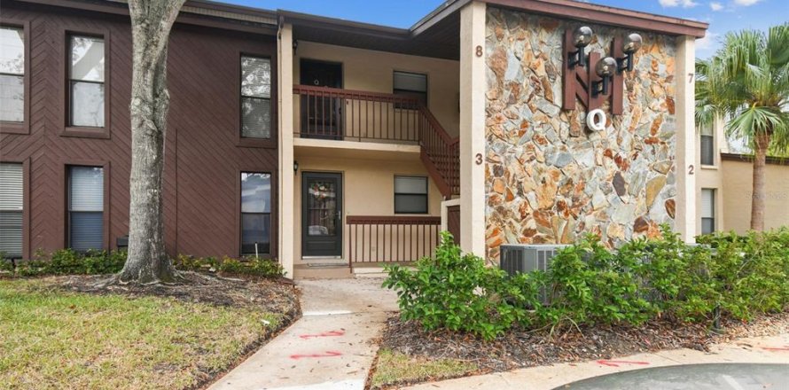 Condo in Palm Harbor, Florida, 2 bedrooms  № 1866204