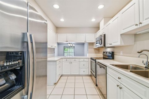 Condo in Palm Harbor, Florida, 2 bedrooms  № 1866204 - photo 7