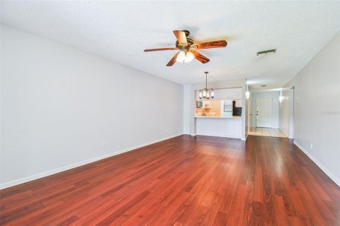 Condo in Palm Harbor, Florida, 2 bedrooms  № 1866204 - photo 16