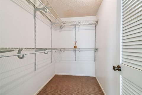 Condo in Palm Harbor, Florida, 2 bedrooms  № 1866204 - photo 21