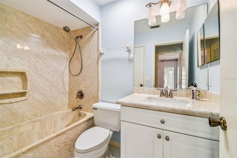 Condo in Palm Harbor, Florida, 2 bedrooms  № 1866204 - photo 30