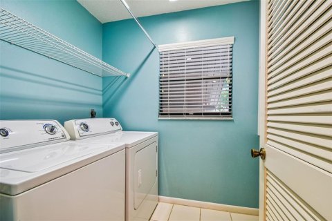 Condo in Palm Harbor, Florida, 2 bedrooms  № 1866204 - photo 11