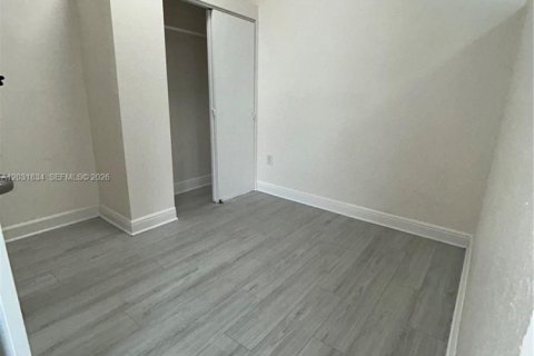 Снять в аренду квартиру в Майами-Бич, Флорида 46.45м2, № 2077794 - фото 9
