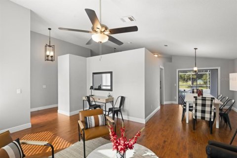 House in Kissimmee, Florida 4 bedrooms, 195.28 sq.m. № 1880953 - photo 12
