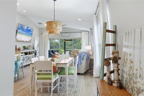 Villa ou maison à louer à Parrish, Floride: 3 chambres, 141.03 m2 № 2396875 - photo 10