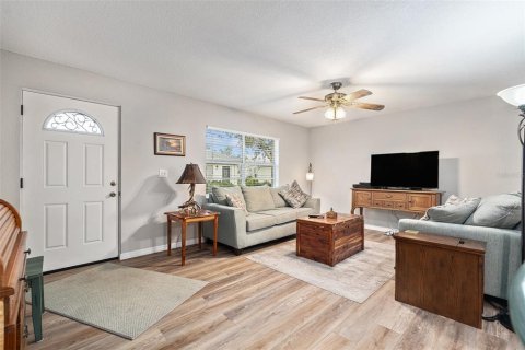 Condominio en venta en Sun City Center, Florida, 1 dormitorio, 74.32 m2 № 1773531 - foto 3