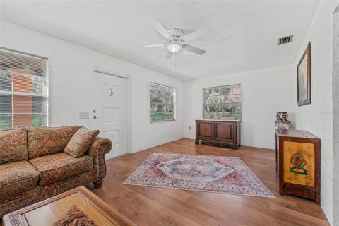 Villa ou maison à vendre à DeLand, Floride: 3 chambres, 158.31 m2 № 1515131 - photo 11