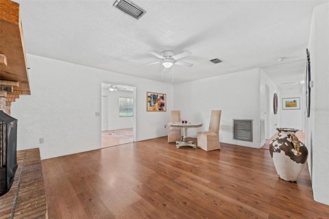 Villa ou maison à vendre à DeLand, Floride: 3 chambres, 158.31 m2 № 1515131 - photo 13