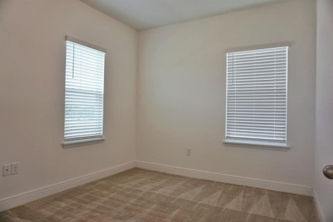 House in Winter Garden, Florida 4 bedrooms, 157.56 sq.m. № 1651098 - photo 10