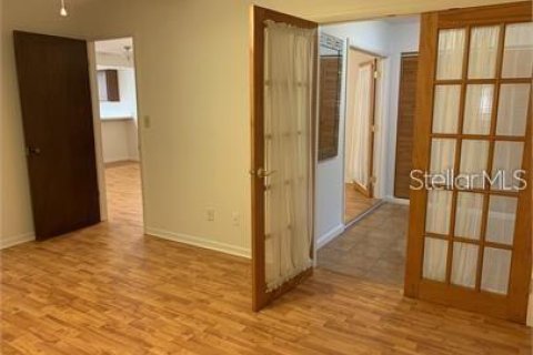 House in Largo, Florida 2 bedrooms, 113.9 sq.m. № 2224760 - photo 10