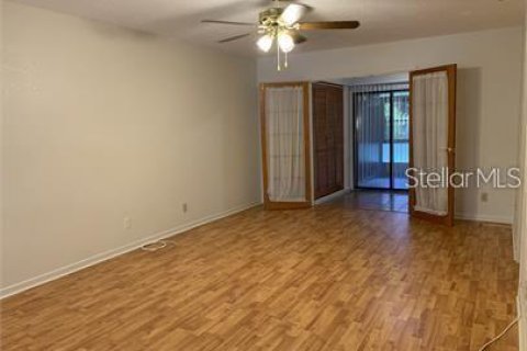 House in Largo, Florida 2 bedrooms, 113.9 sq.m. № 2224760 - photo 6