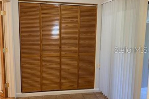 House in Largo, Florida 2 bedrooms, 113.9 sq.m. № 2224760 - photo 15