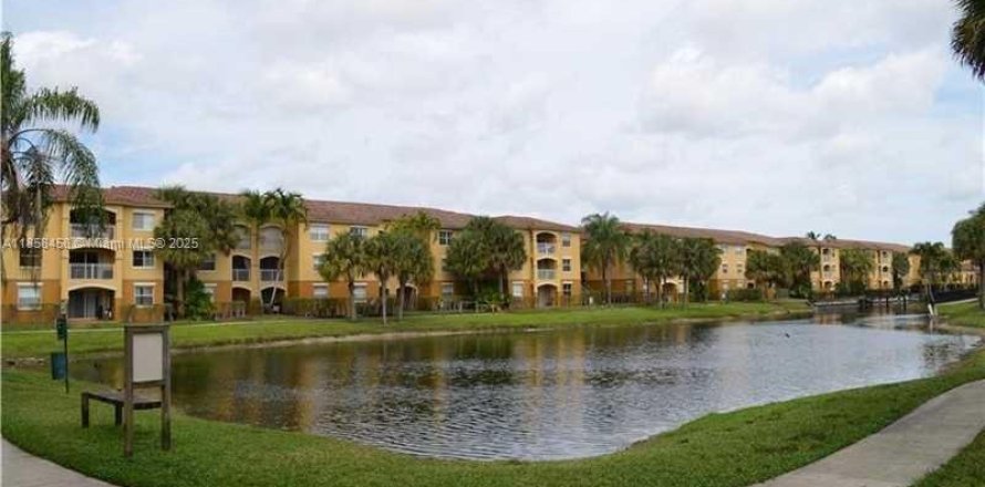 Condo à Pembroke Pines, Floride, 2 chambres № 1892328
