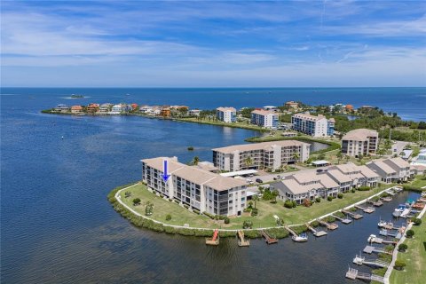 Condo in Port Richey, Florida, 2 bedrooms № 2105109 - photo 4