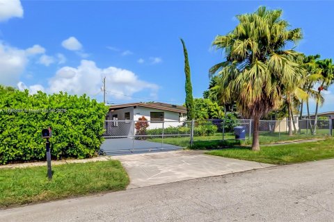 Casa en venta en Homestead, Florida, 4 dormitorios № 1946767 - foto 23