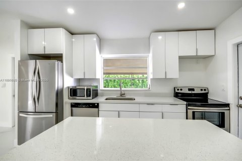 Casa en venta en Homestead, Florida, 4 dormitorios № 1946767 - foto 3