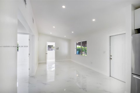 Casa en venta en Homestead, Florida, 4 dormitorios № 1946767 - foto 4