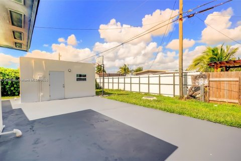 Casa en venta en Homestead, Florida, 4 dormitorios № 1946767 - foto 30