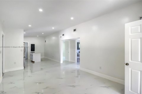 Casa en venta en Homestead, Florida, 4 dormitorios № 1946767 - foto 5