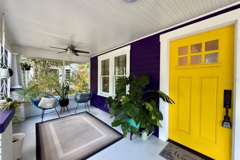 House in Tampa, Florida 2 bedrooms, 112.78 sq.m. № 1826946 - photo 5