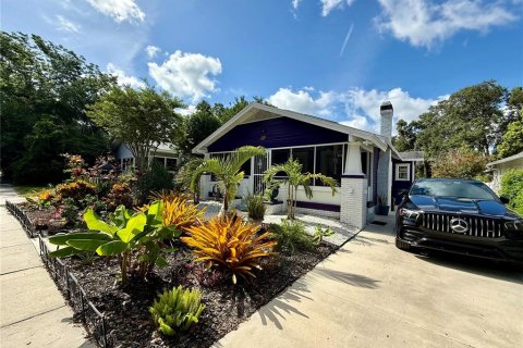 House in Tampa, Florida 2 bedrooms, 112.78 sq.m. № 1826946 - photo 3