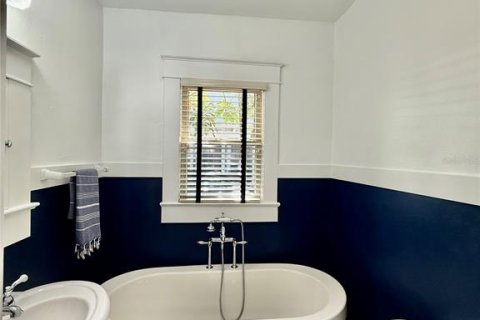 House in Tampa, Florida 2 bedrooms, 112.78 sq.m. № 1826946 - photo 22