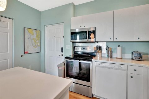 Condo in Punta Gorda, Florida, 2 bedrooms  № 1677901 - photo 9