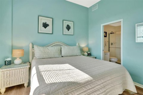 Condo in Punta Gorda, Florida, 2 bedrooms  № 1677901 - photo 24