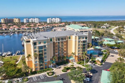 Condo in Punta Gorda, Florida, 2 bedrooms  № 1677901 - photo 1