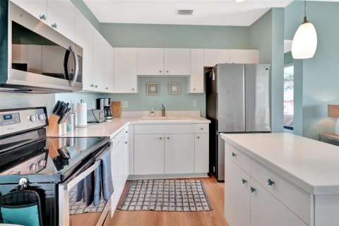Condo in Punta Gorda, Florida, 2 bedrooms  № 1677901 - photo 5