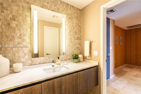 Condominio en venta en Miami, Florida, 3 dormitorios, 172.43 m2 № 1745882 - foto 9
