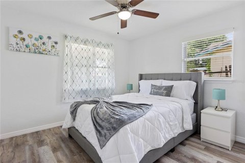 Casa en venta en Orlando, Florida, 3 dormitorios, 137.59 m2 № 1900722 - foto 17