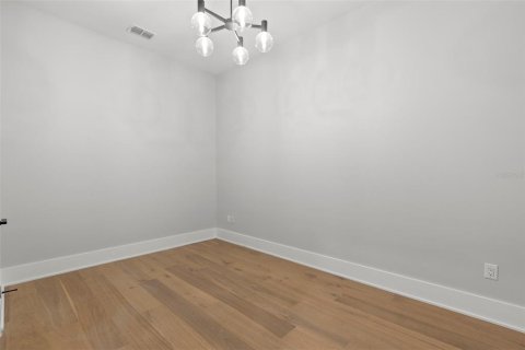 Touwnhouse à vendre à Tampa, Floride: 3 chambres, 240.8 m2 № 1902479 - photo 11