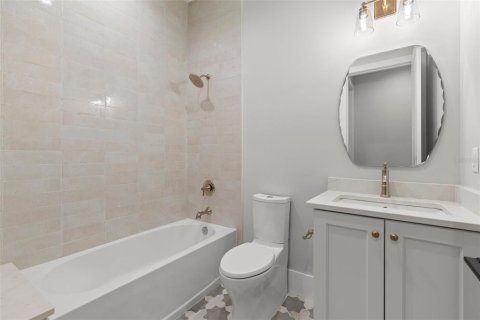 Touwnhouse à vendre à Tampa, Floride: 3 chambres, 240.8 m2 № 1902479 - photo 13