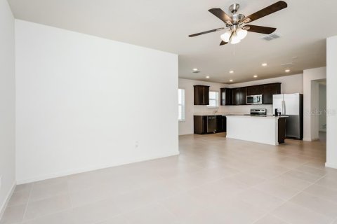 Casa en alquiler en Kissimmee, Florida, 3 dormitorios, 171.68 m2 № 1904195 - foto 6