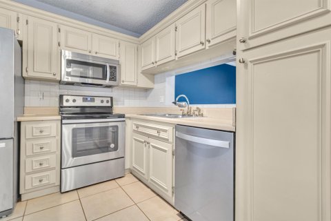 Купить кондоминиум в Маргит, Флорида 3 комнаты, 75.72м2, № 2082919 - фото 4