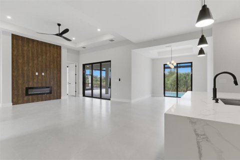 Villa ou maison à vendre à Port Charlotte, Floride: 3 chambres, 187.11 m2 № 2097446 - photo 11