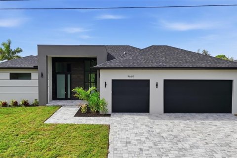 Villa ou maison à Port Charlotte, Floride 3 chambres, 187.11 m2 № 2097446