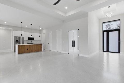 Villa ou maison à vendre à Port Charlotte, Floride: 3 chambres, 187.11 m2 № 2097446 - photo 10