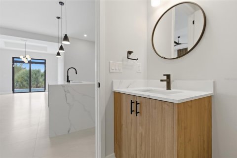 Villa ou maison à vendre à Port Charlotte, Floride: 3 chambres, 187.11 m2 № 2097446 - photo 23
