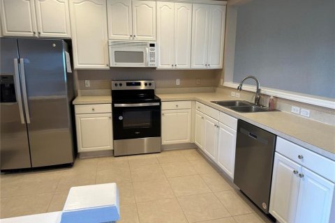 Townhouse in Orlando, Florida 3 bedrooms, 149.39 sq.m. № 1901366 - photo 3